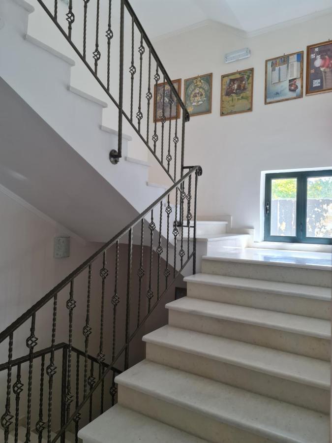 Chateau De Georges Gythio Esterno foto